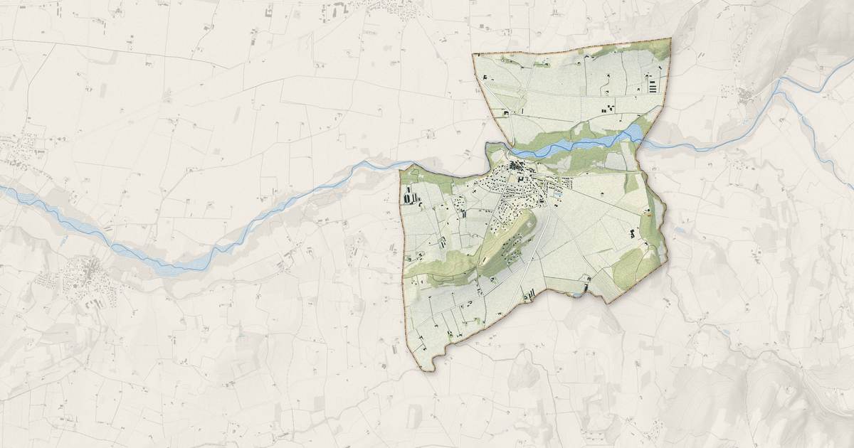 Portrait cartographique de Charols : relief, eau, forêts, bâti et voies, calculés à partir des données de l'IGN