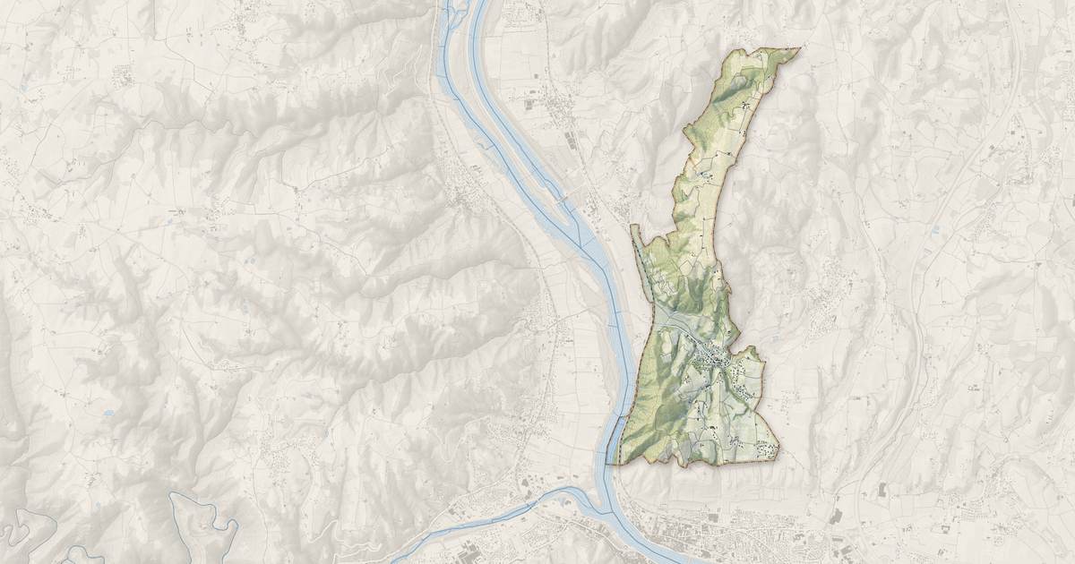 Portrait cartographique de Crozes-Hermitage : relief, eau, forêts, bâti et voies, calculés à partir des données de l'IGN