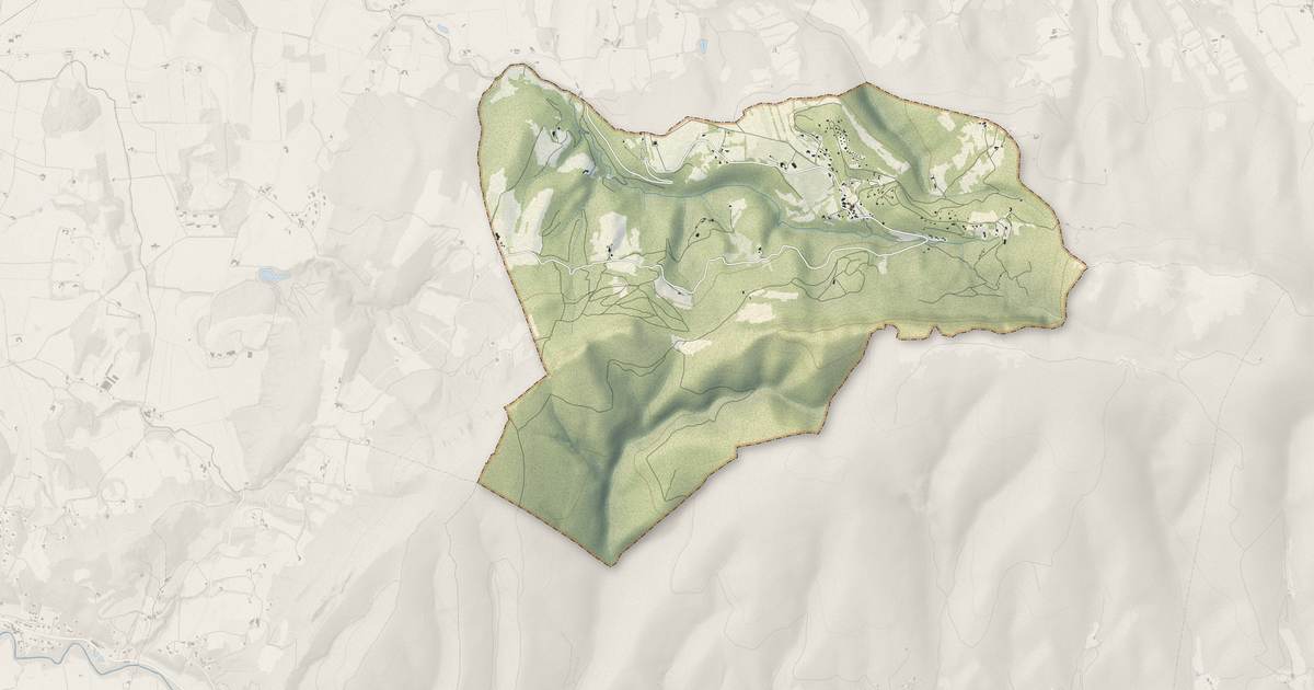 Portrait cartographique de Eyzahut : relief, eau, forêts, bâti et voies, calculés à partir des données de l'IGN