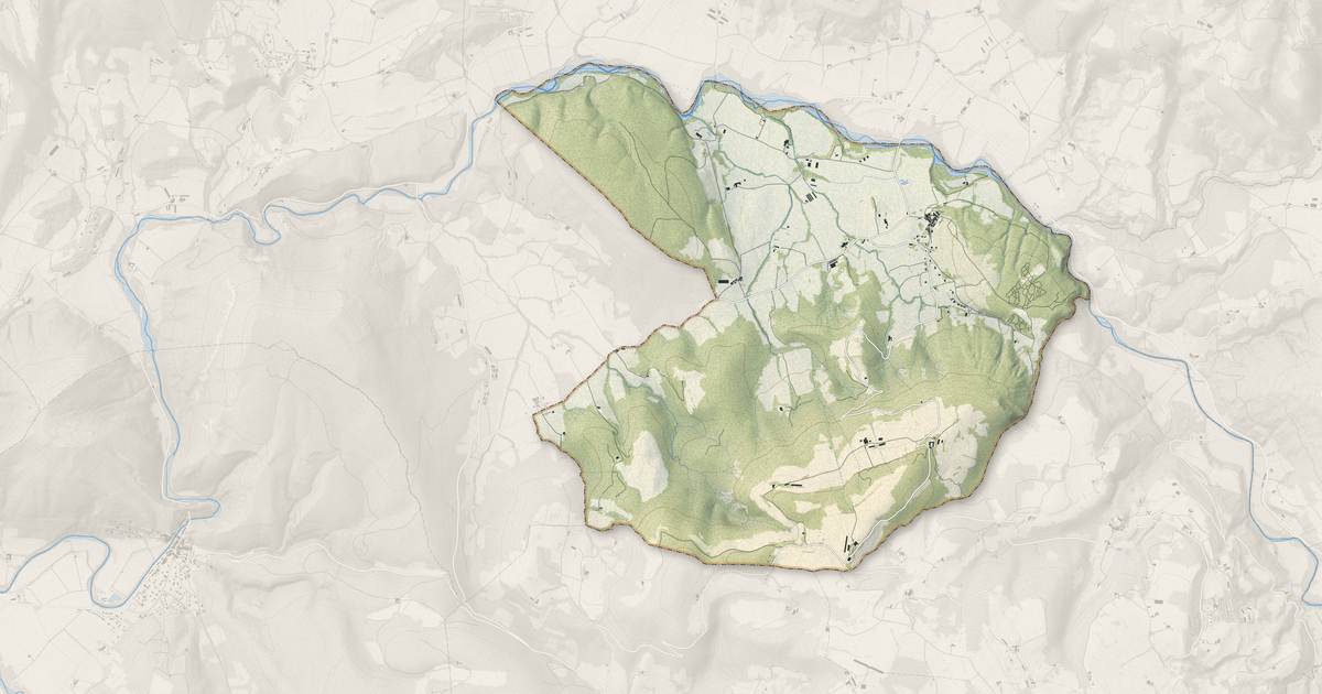 Portrait cartographique de Francillon-sur-Roubion : relief, eau, forêts, bâti et voies, calculés à partir des données de l'IGN