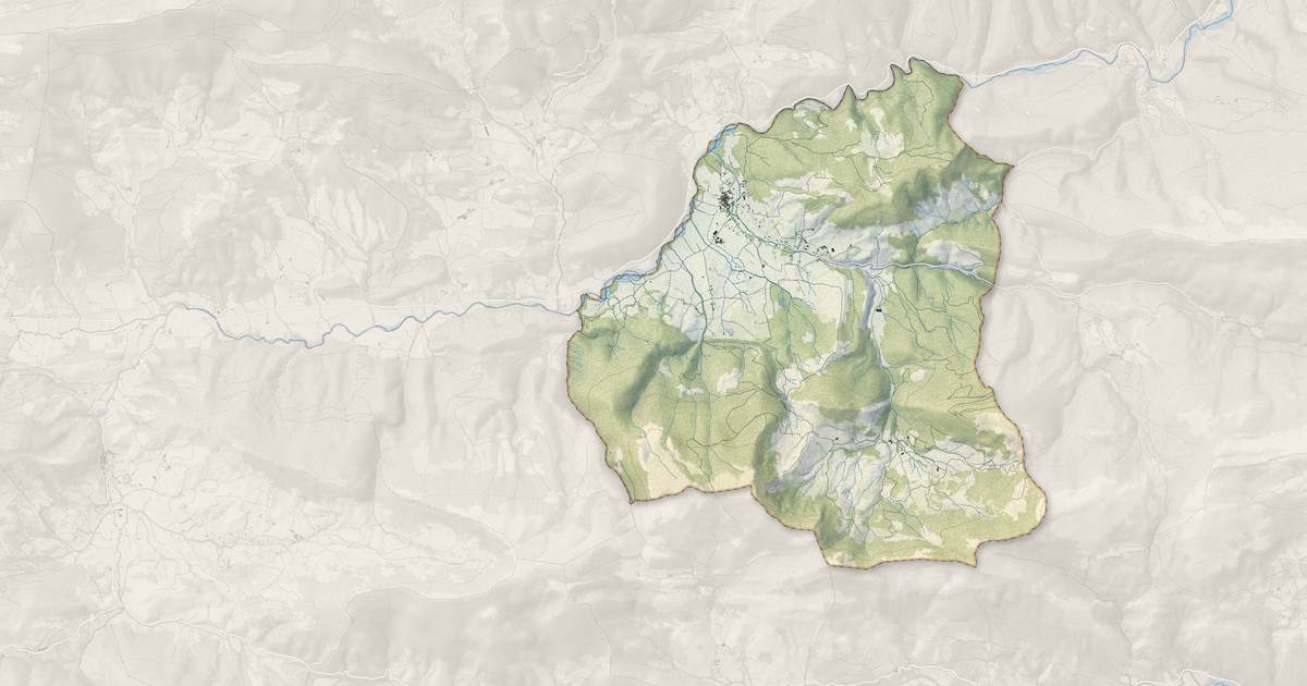 Portrait cartographique de Lachau : relief, eau, forêts, bâti et voies, calculés à partir des données de l'IGN