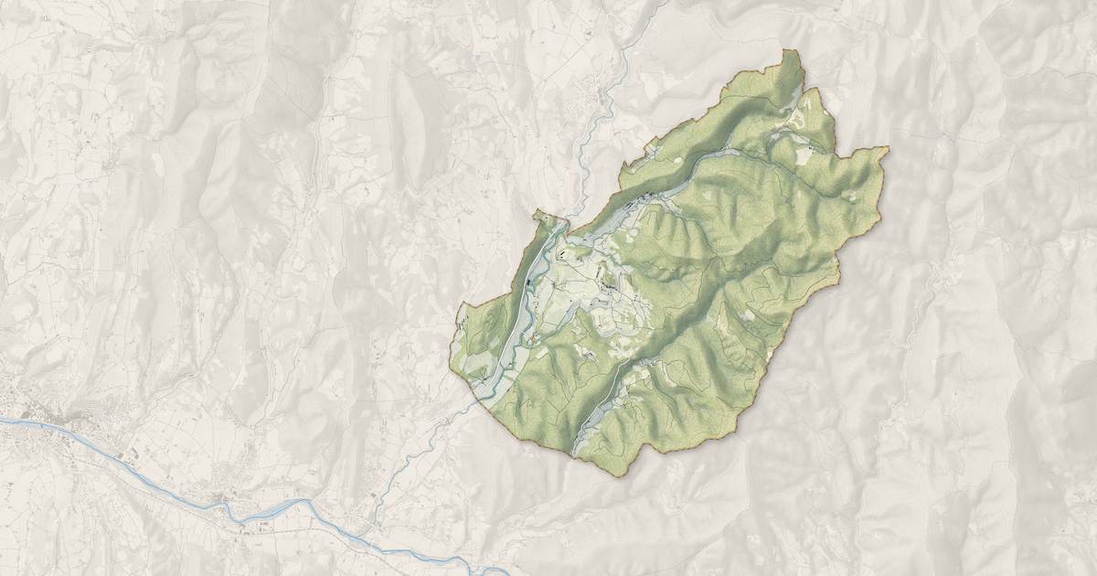Portrait cartographique de Montclar-sur-Gervanne : relief, eau, forêts, bâti et voies, calculés à partir des données de l'IGN