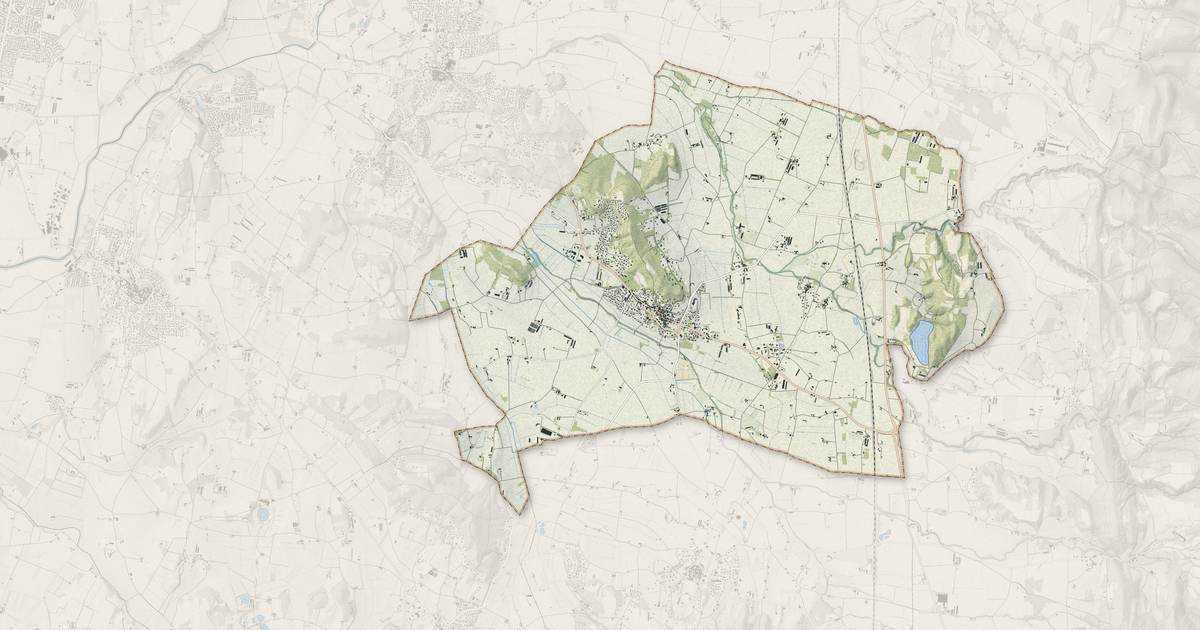 Portrait cartographique de Montmeyran : relief, eau, forêts, bâti et voies, calculés à partir des données de l'IGN