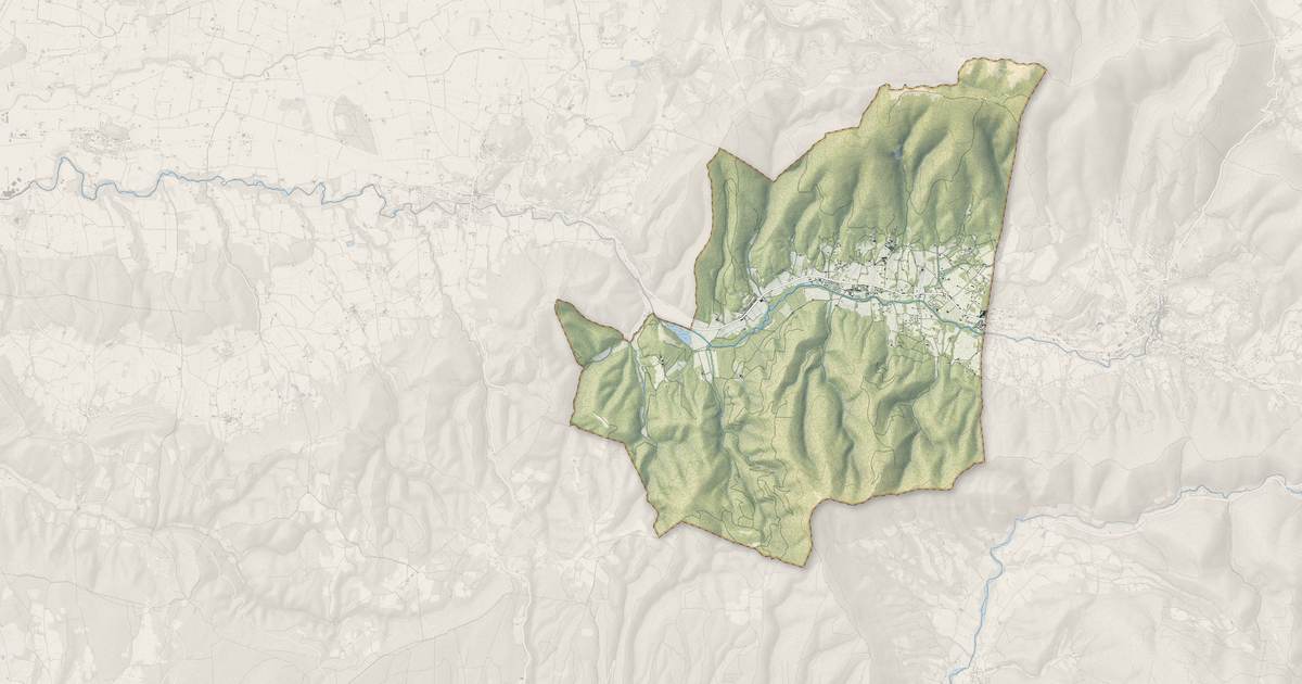 Portrait cartographique de Le Poët-Laval : relief, eau, forêts, bâti et voies, calculés à partir des données de l'IGN