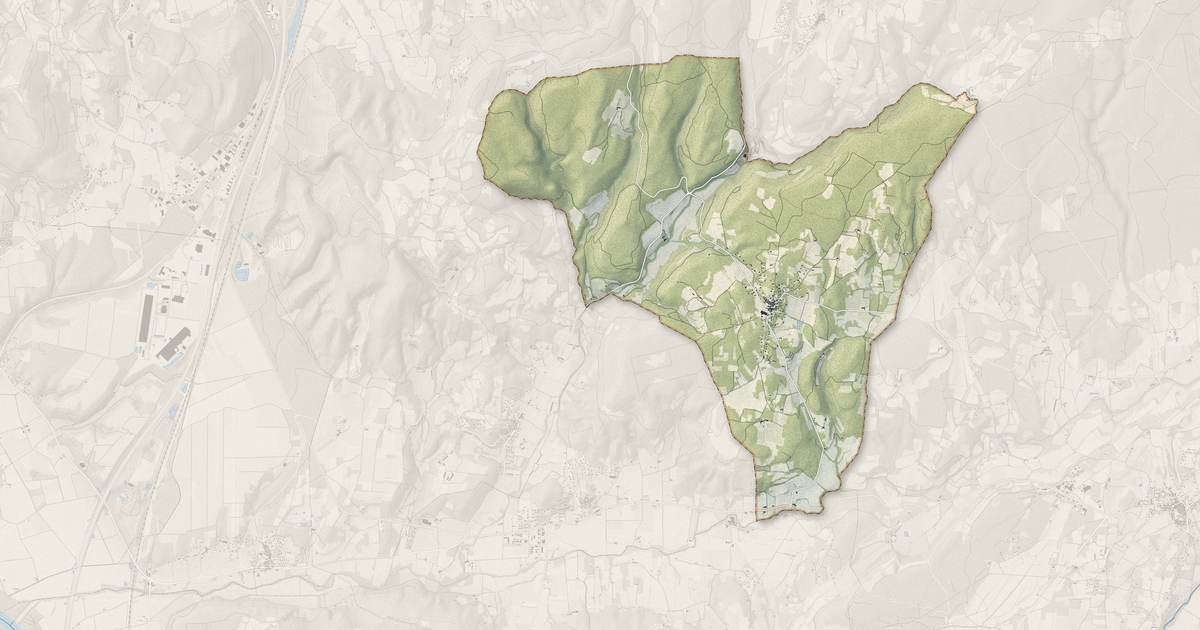 Portrait cartographique de Réauville : relief, eau, forêts, bâti et voies, calculés à partir des données de l'IGN