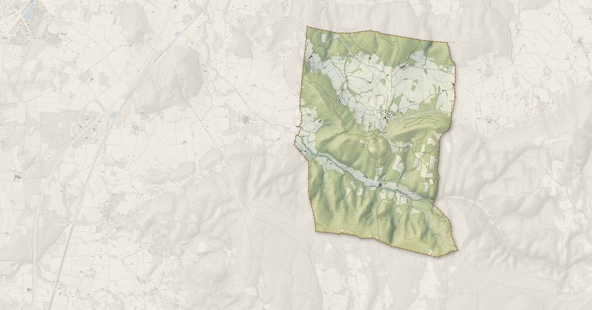 Portrait cartographique de Rochefort-en-Valdaine : relief, eau, forêts, bâti et voies, calculés à partir des données de l'IGN