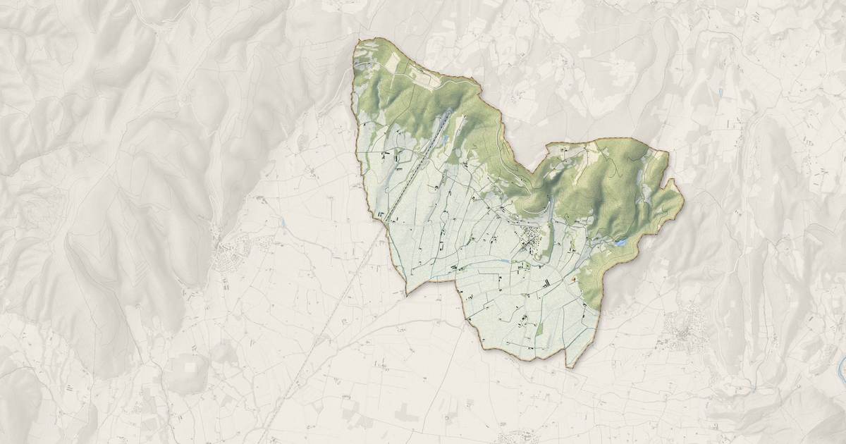 Portrait cartographique de Roynac : relief, eau, forêts, bâti et voies, calculés à partir des données de l'IGN