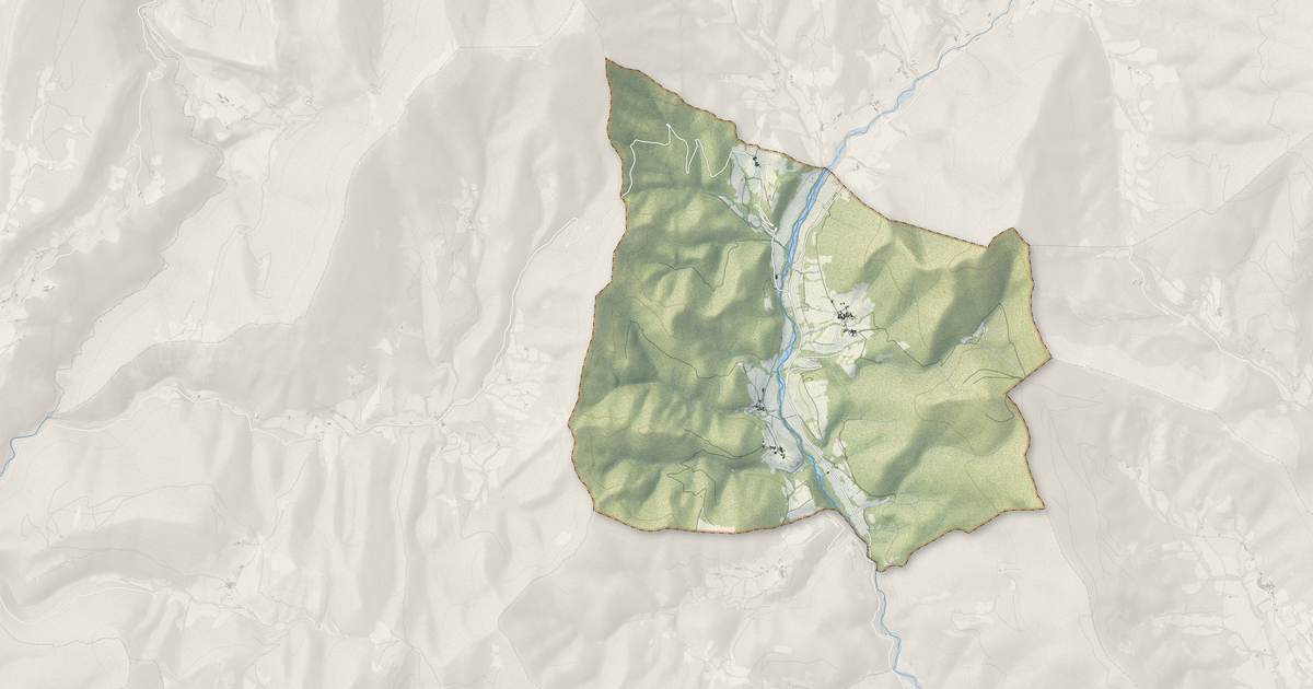 Portrait cartographique de Saint-Andéol : relief, eau, forêts, bâti et voies, calculés à partir des données de l'IGN