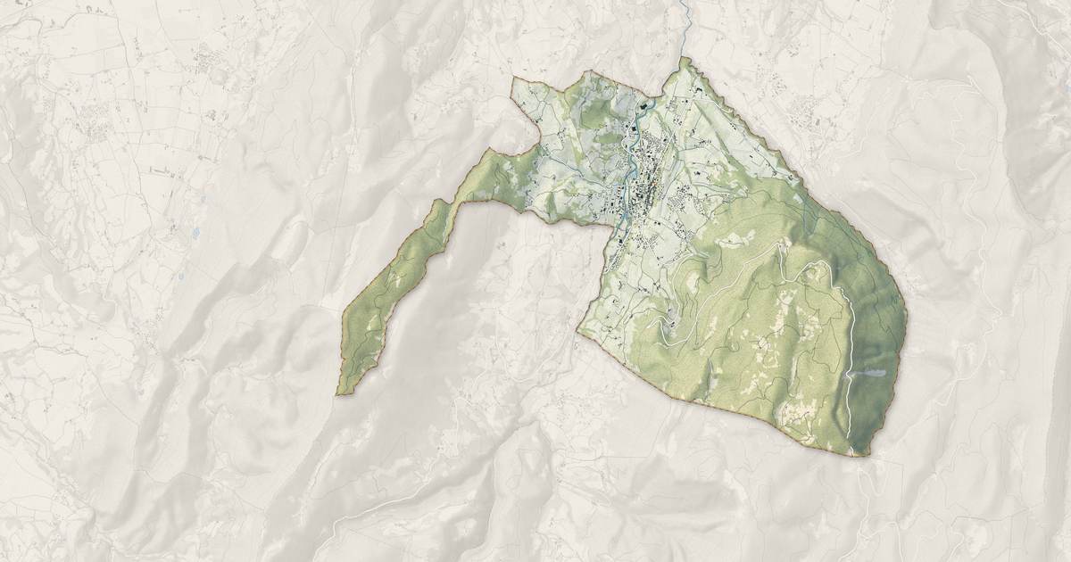 Portrait cartographique de Saint-Jean-en-Royans : relief, eau, forêts, bâti et voies, calculés à partir des données de l'IGN