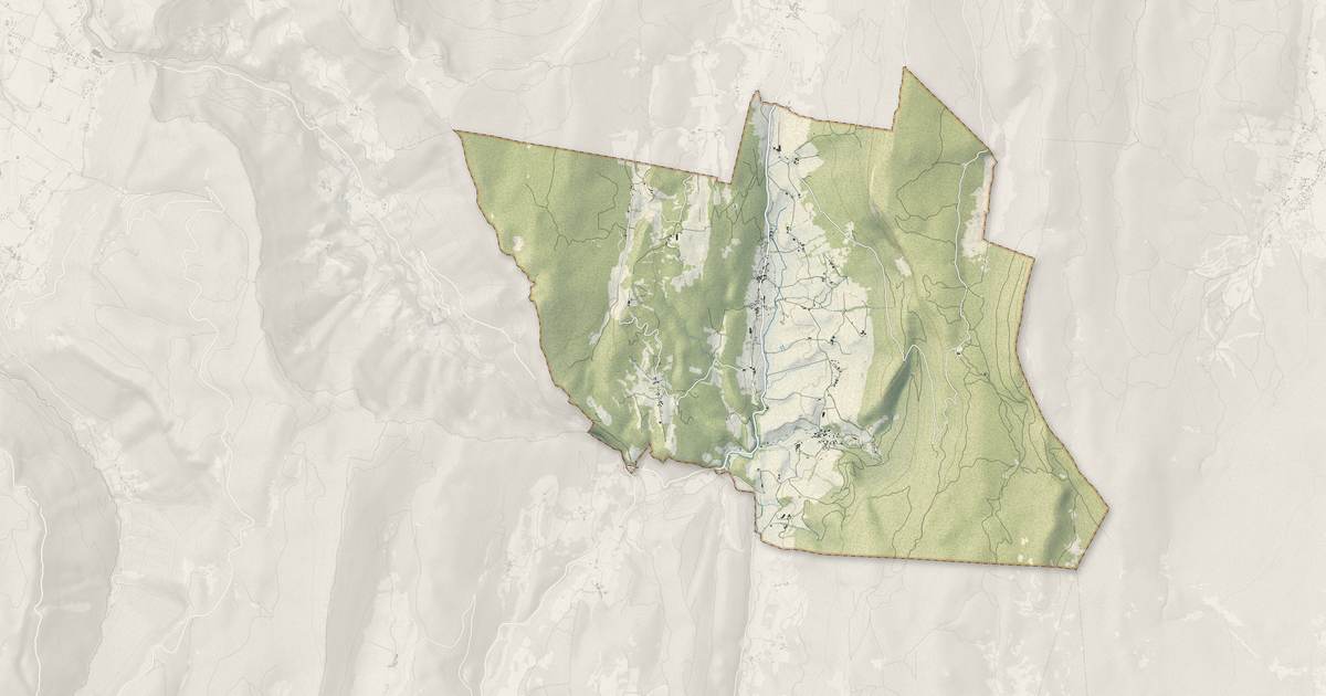 Portrait cartographique de Saint-Martin-en-Vercors : relief, eau, forêts, bâti et voies, calculés à partir des données de l'IGN