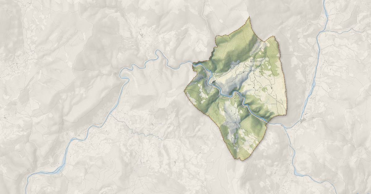 Portrait cartographique de Saint-May : relief, eau, forêts, bâti et voies, calculés à partir des données de l'IGN