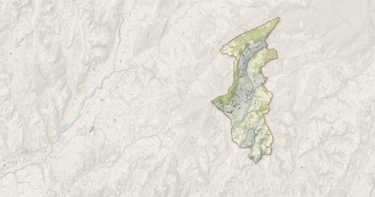 Portrait cartographique de Saint-Michel-sur-Savasse : relief, eau, forêts, bâti et voies, calculés à partir des données de l'IGN