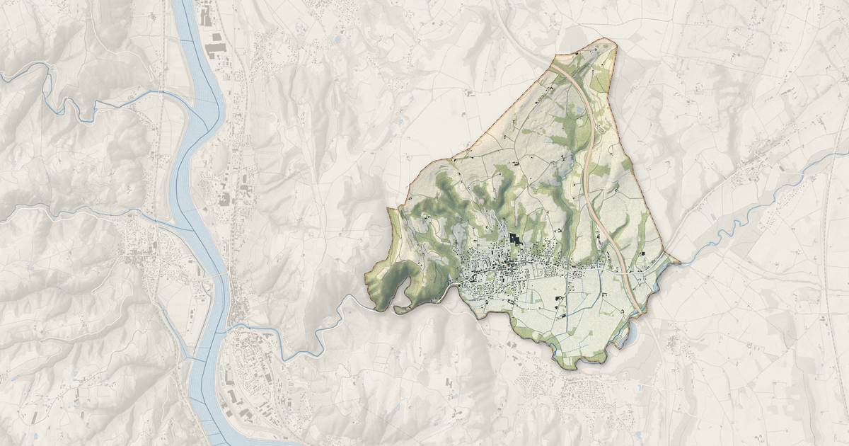 Portrait cartographique de Saint-Uze : relief, eau, forêts, bâti et voies, calculés à partir des données de l'IGN