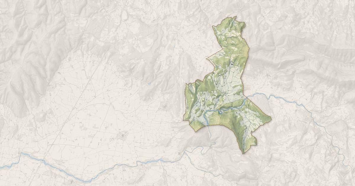 Portrait cartographique de Soyans : relief, eau, forêts, bâti et voies, calculés à partir des données de l'IGN