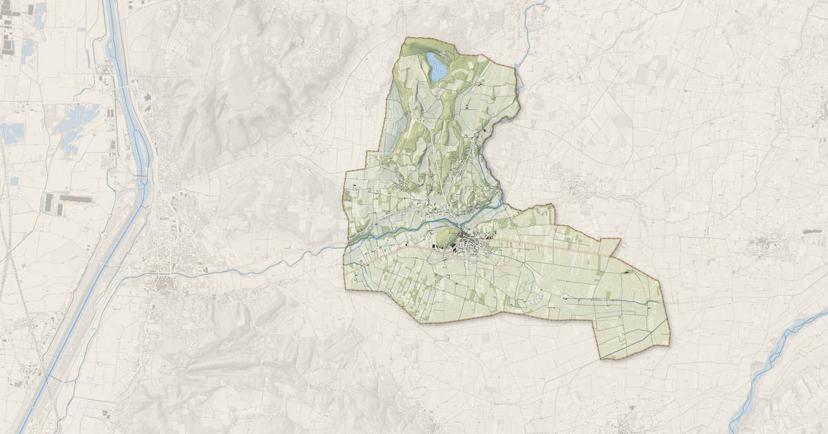 Portrait cartographique de Suze-la-Rousse : relief, eau, forêts, bâti et voies, calculés à partir des données de l'IGN