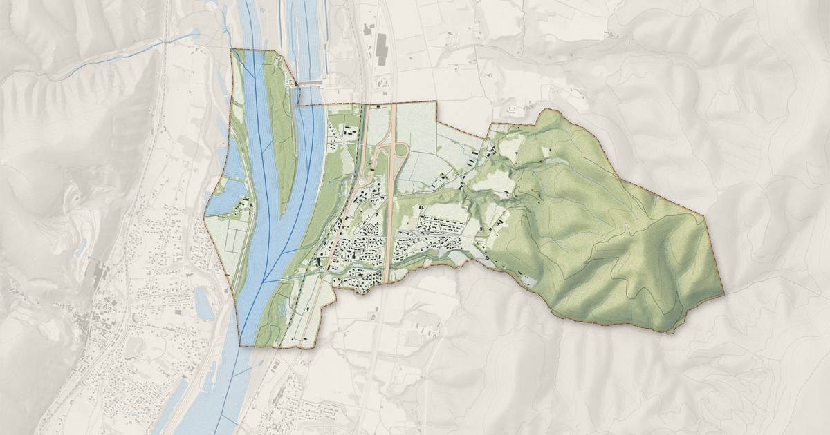 Portrait cartographique de Les Tourrettes : relief, eau, forêts, bâti et voies, calculés à partir des données de l'IGN