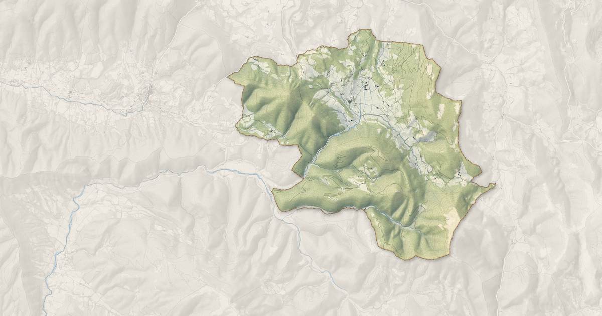Portrait cartographique de Vesc : relief, eau, forêts, bâti et voies, calculés à partir des données de l'IGN