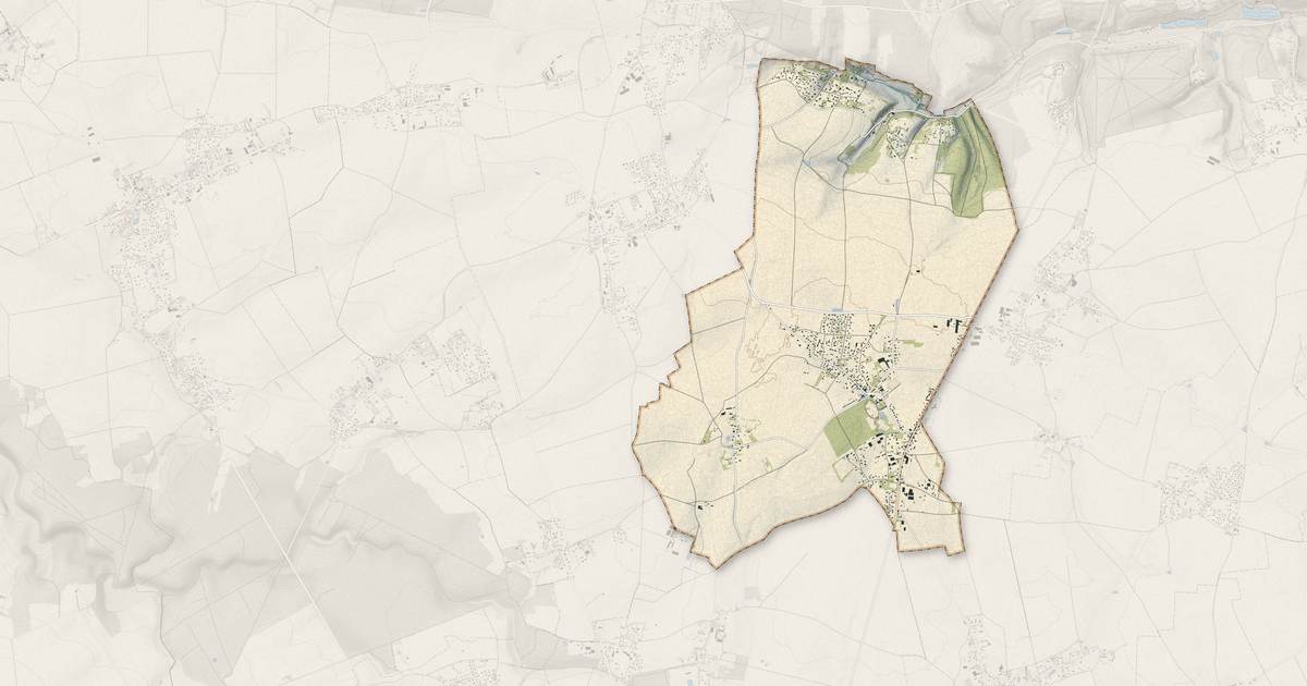 Portrait cartographique de Amfreville-Saint-Amand : relief, eau, forêts, bâti et voies, calculés à partir des données de l'IGN