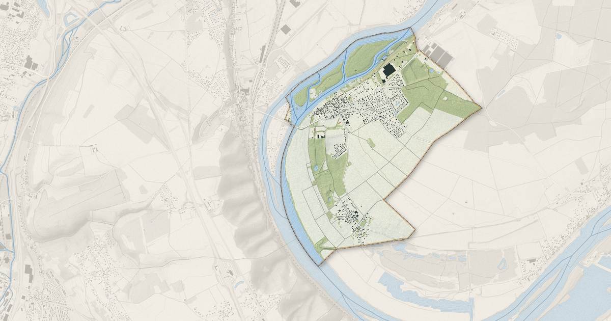 Portrait cartographique de Andé : relief, eau, forêts, bâti et voies, calculés à partir des données de l'IGN