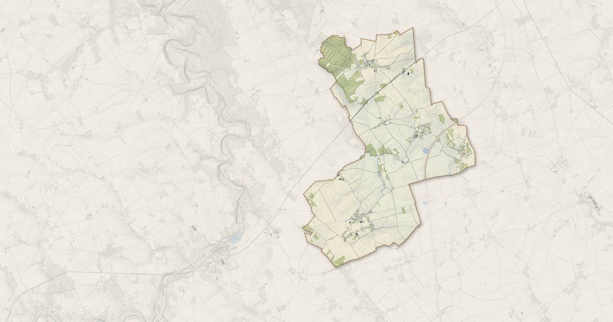 Portrait cartographique de Chambois : relief, eau, forêts, bâti et voies, calculés à partir des données de l'IGN