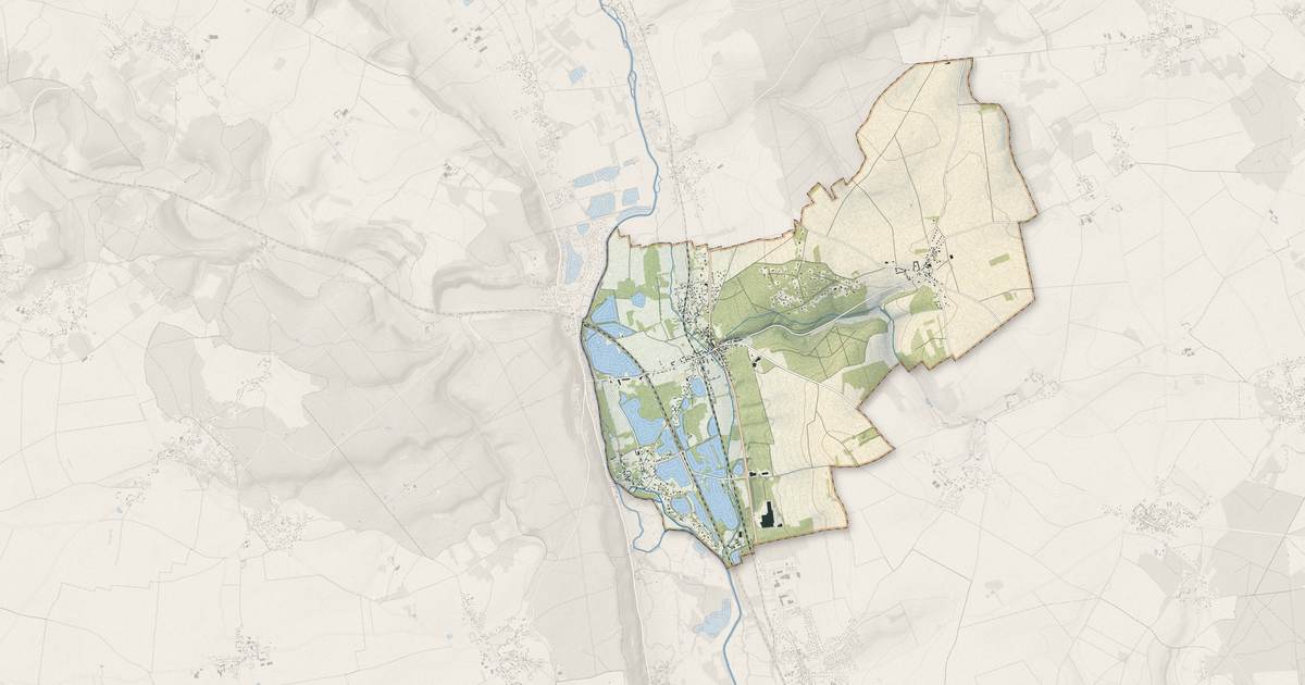 Portrait cartographique de Breuilpont : relief, eau, forêts, bâti et voies, calculés à partir des données de l'IGN