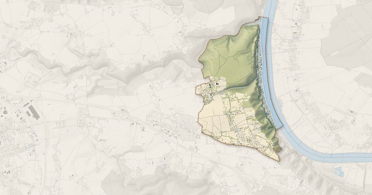 Portrait cartographique de Caumont : relief, eau, forêts, bâti et voies, calculés à partir des données de l'IGN