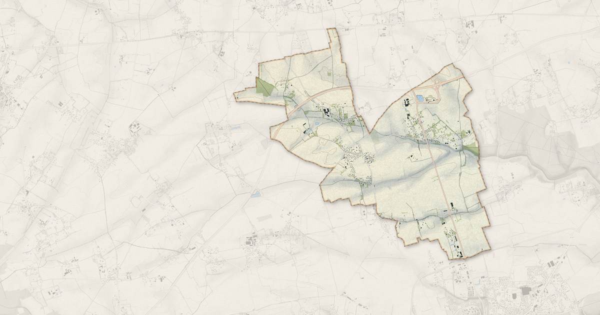 Portrait cartographique de Courbépine : relief, eau, forêts, bâti et voies, calculés à partir des données de l'IGN