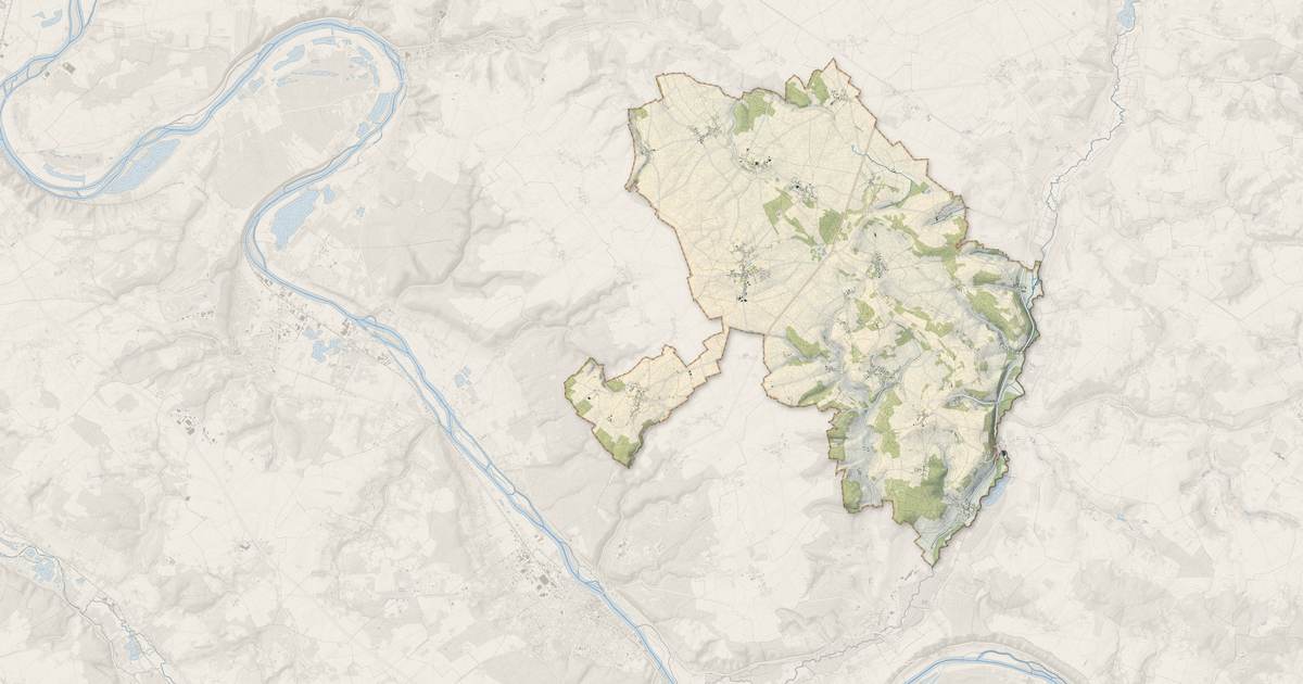 Portrait cartographique de Vexin-sur-Epte : relief, eau, forêts, bâti et voies, calculés à partir des données de l'IGN