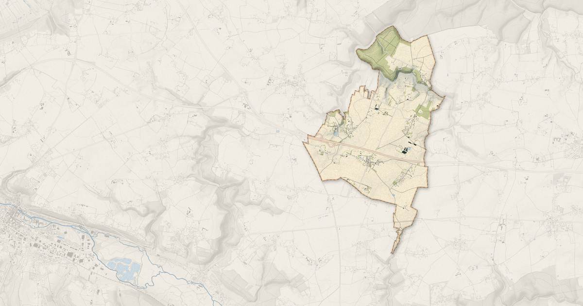 Portrait cartographique de Étréville : relief, eau, forêts, bâti et voies, calculés à partir des données de l'IGN