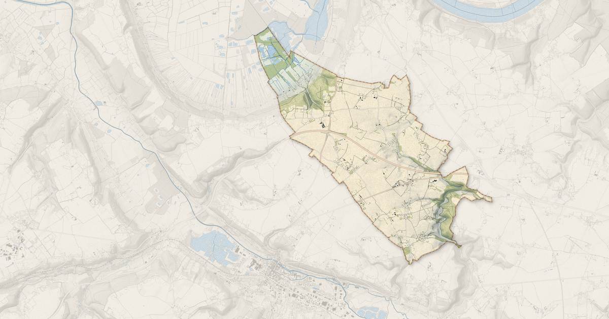 Portrait cartographique de Le Perrey : relief, eau, forêts, bâti et voies, calculés à partir des données de l'IGN