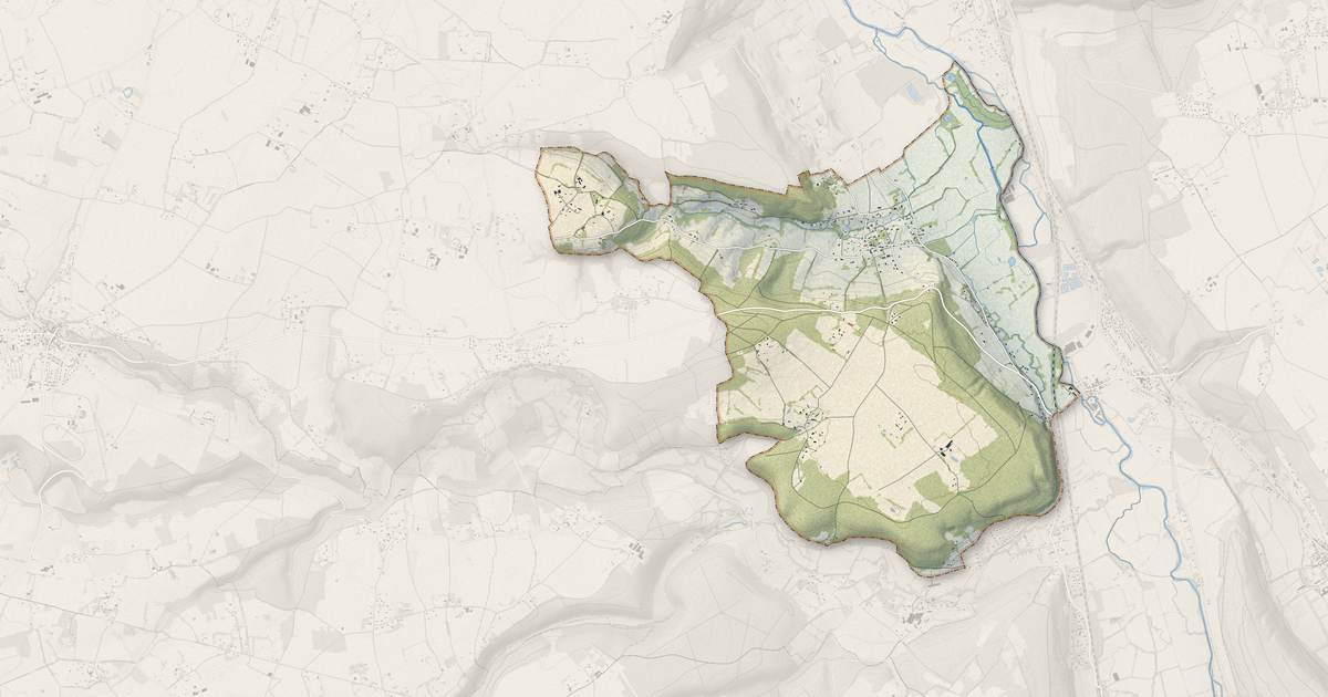 Portrait cartographique de Freneuse-sur-Risle : relief, eau, forêts, bâti et voies, calculés à partir des données de l'IGN