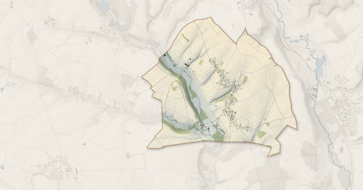 Portrait cartographique de Hébécourt : relief, eau, forêts, bâti et voies, calculés à partir des données de l'IGN