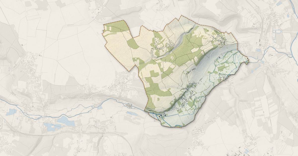 Portrait cartographique de Muzy : relief, eau, forêts, bâti et voies, calculés à partir des données de l'IGN
