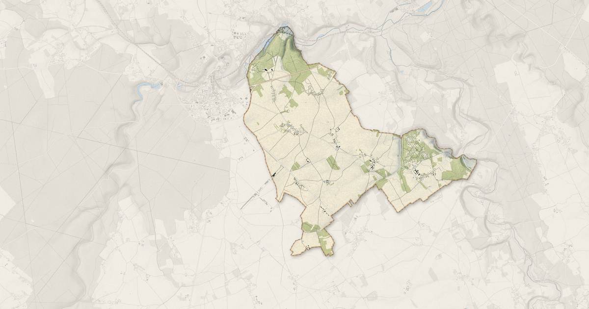 Portrait cartographique de Le Val-Doré : relief, eau, forêts, bâti et voies, calculés à partir des données de l'IGN
