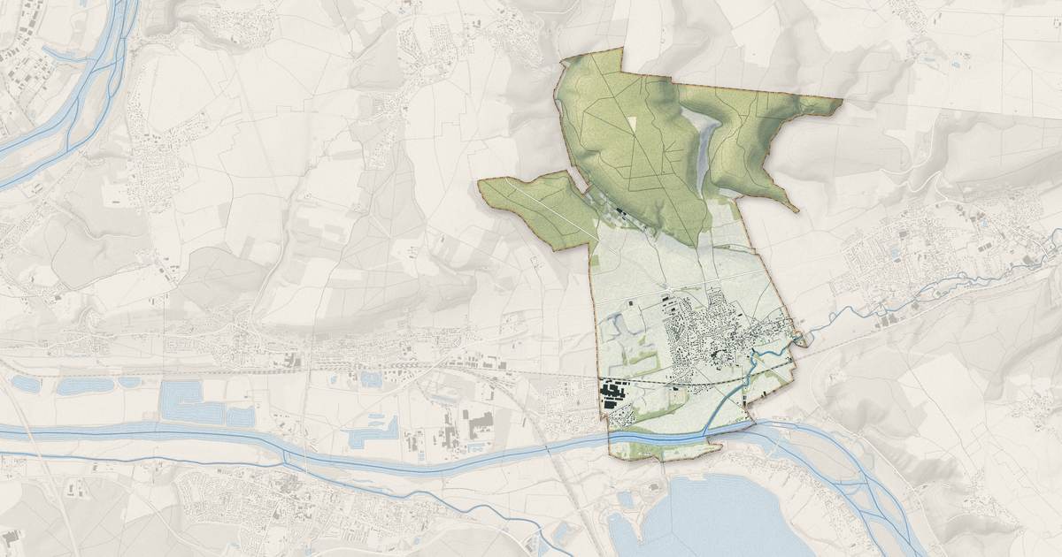 Portrait cartographique de Pîtres : relief, eau, forêts, bâti et voies, calculés à partir des données de l'IGN