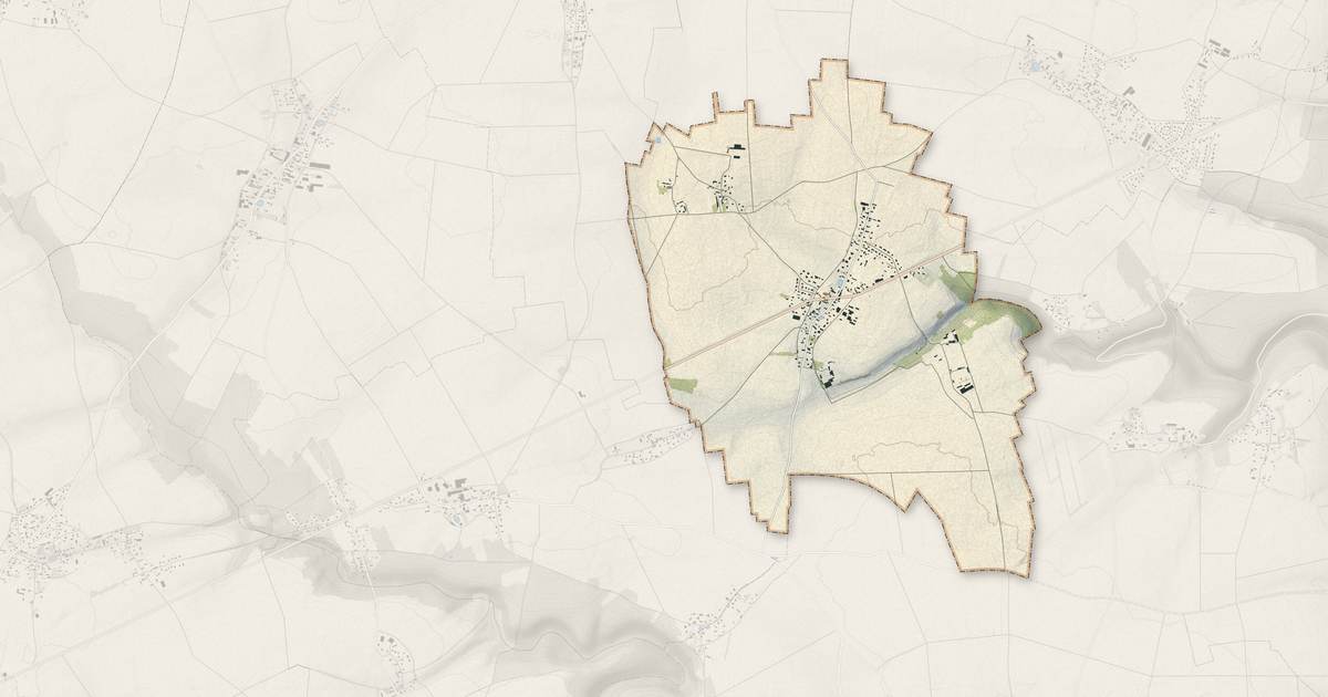 Portrait cartographique de Quatremare : relief, eau, forêts, bâti et voies, calculés à partir des données de l'IGN
