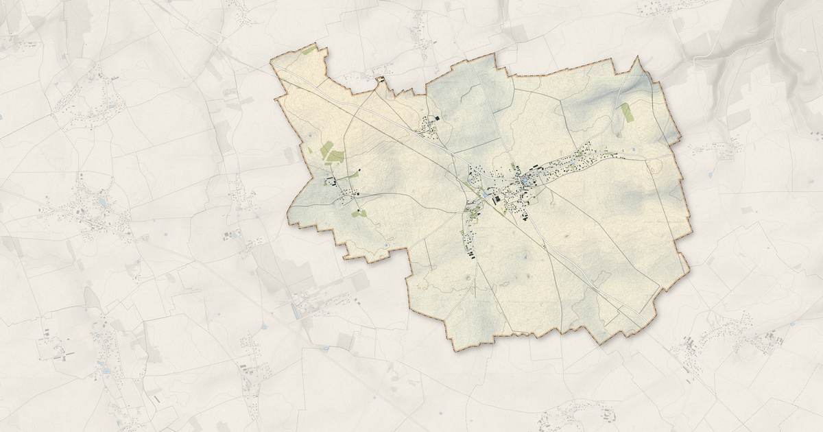 Portrait cartographique de Quittebeuf : relief, eau, forêts, bâti et voies, calculés à partir des données de l'IGN