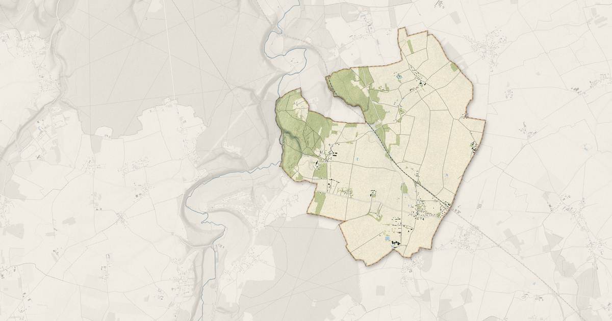 Portrait cartographique de Romilly-la-Puthenaye : relief, eau, forêts, bâti et voies, calculés à partir des données de l'IGN
