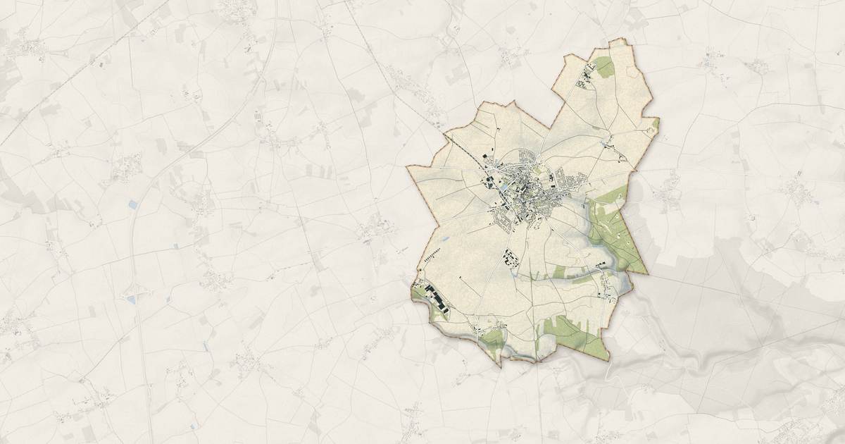 Portrait cartographique de Saint-André-de-l'Eure : relief, eau, forêts, bâti et voies, calculés à partir des données de l'IGN