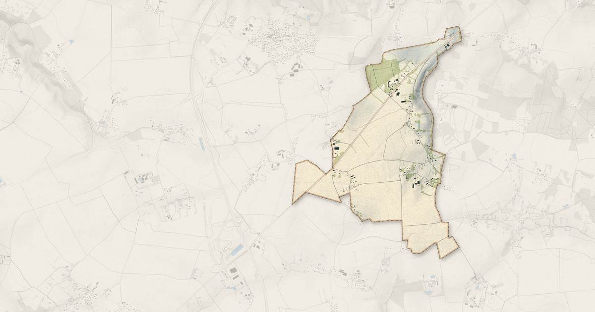 Portrait cartographique de Saint-Denis-des-Monts : relief, eau, forêts, bâti et voies, calculés à partir des données de l'IGN
