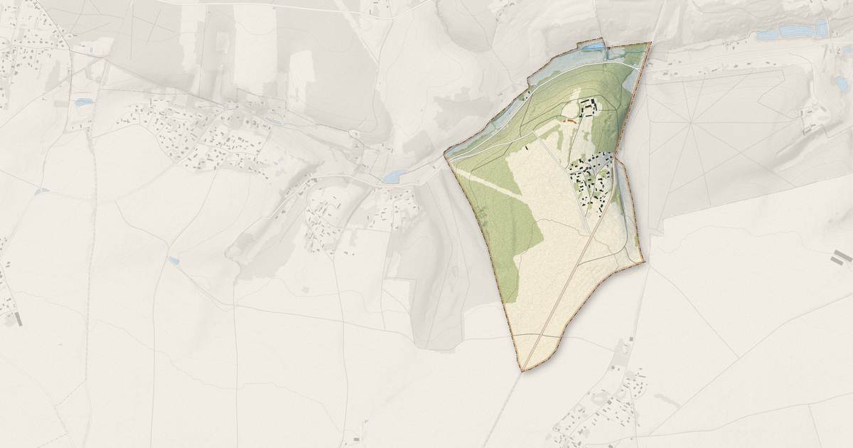 Portrait cartographique de Saint-Ouen-de-Pontcheuil : relief, eau, forêts, bâti et voies, calculés à partir des données de l'IGN