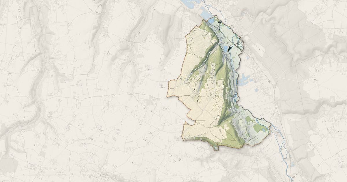 Portrait cartographique de Saint-Philbert-sur-Risle : relief, eau, forêts, bâti et voies, calculés à partir des données de l'IGN