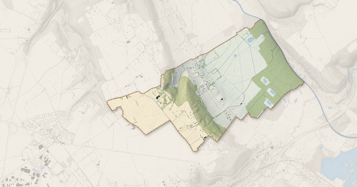 Portrait cartographique de Saint-Sulpice-de-Grimbouville : relief, eau, forêts, bâti et voies, calculés à partir des données de l'IGN