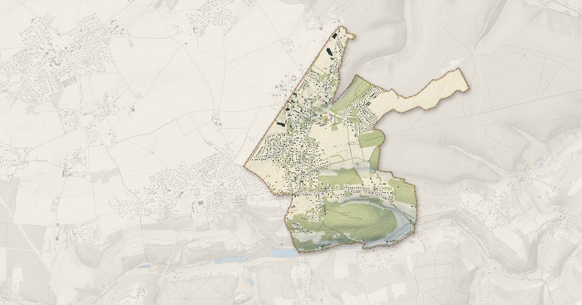 Portrait cartographique de La Saussaye : relief, eau, forêts, bâti et voies, calculés à partir des données de l'IGN