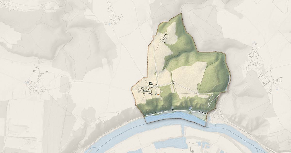 Portrait cartographique de Le Thuit : relief, eau, forêts, bâti et voies, calculés à partir des données de l'IGN