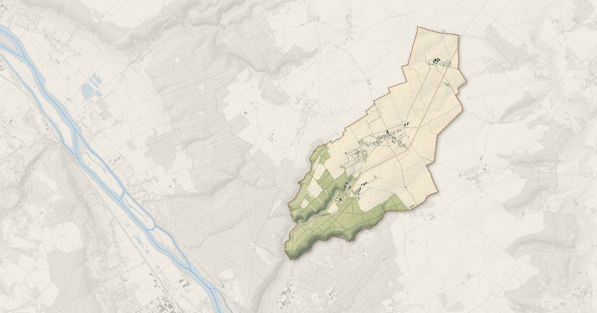 Portrait cartographique de Tilly : relief, eau, forêts, bâti et voies, calculés à partir des données de l'IGN