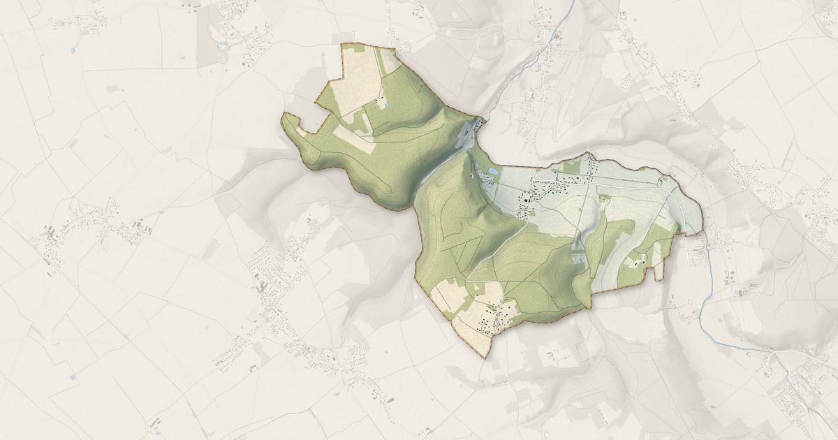 Portrait cartographique de Tourneville : relief, eau, forêts, bâti et voies, calculés à partir des données de l'IGN