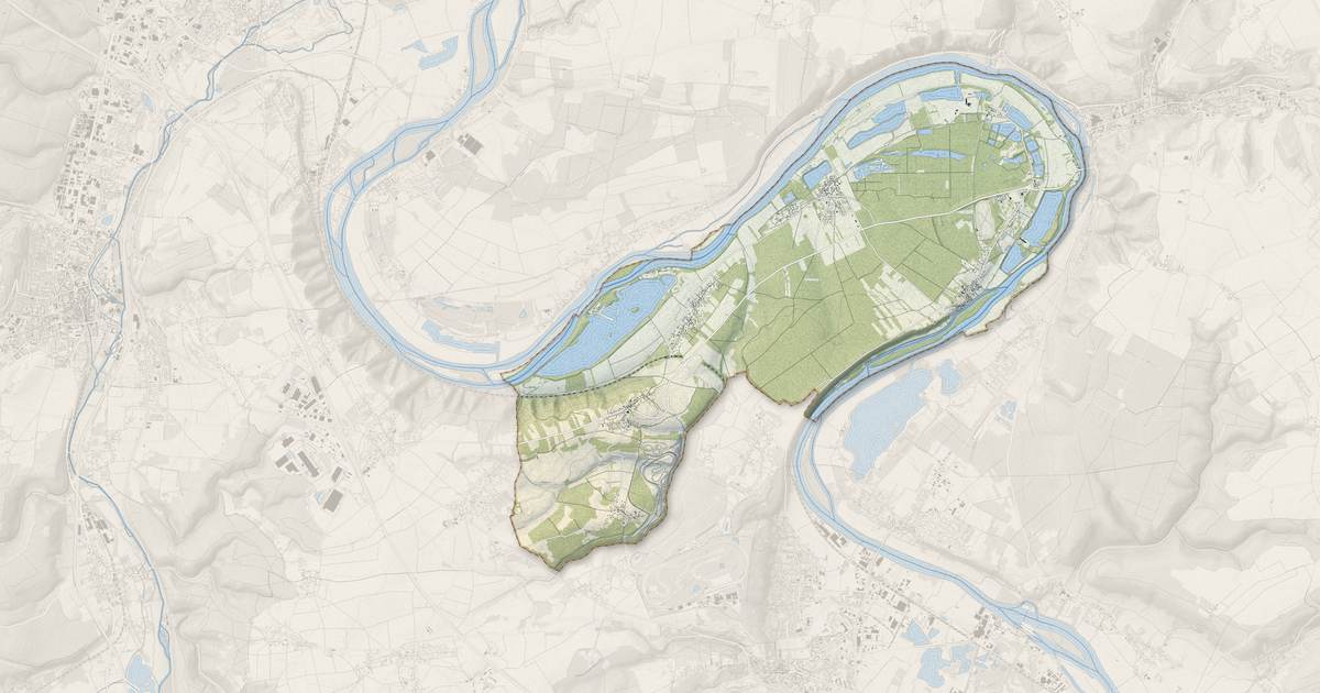 Portrait cartographique de Les Trois Lacs : relief, eau, forêts, bâti et voies, calculés à partir des données de l'IGN