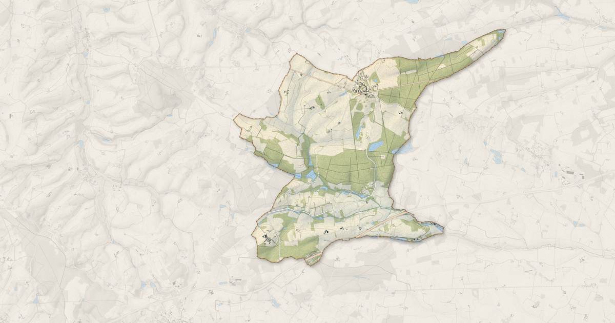 Portrait cartographique de Beaumont-les-Autels : relief, eau, forêts, bâti et voies, calculés à partir des données de l'IGN