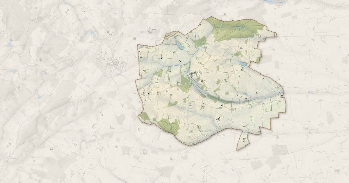 Portrait cartographique de Charbonnières : relief, eau, forêts, bâti et voies, calculés à partir des données de l'IGN